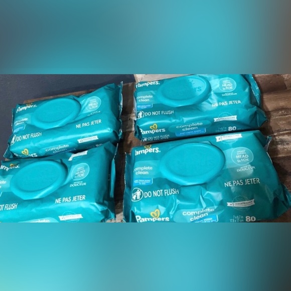 Pampers Other - 320 Pampers Complete Clean Baby Wipes In 4 Pop Top Packages Of 80 Wipes Each!